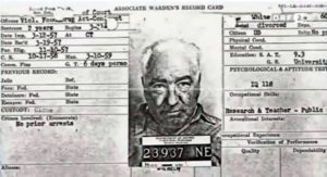 Orgonite analysys : The prisoner card of doctor Wilhelm Reich, arrested by a violation of material transport without needed document of declaration of transport.